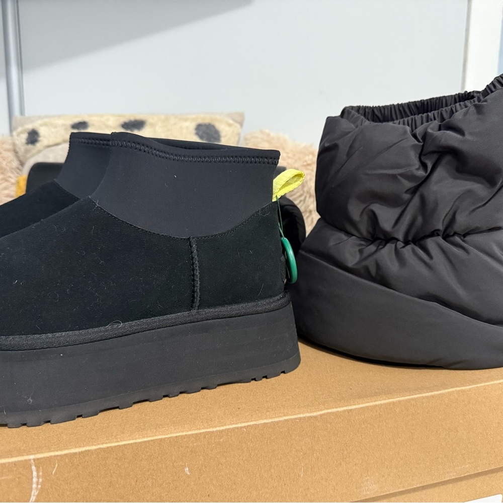 Ugg Puffer Women's Black Platform Boots *Sold Out on Website* - Picture 5 of 8